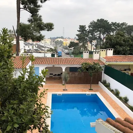 Ferienhaus Caparica Pool Beach House