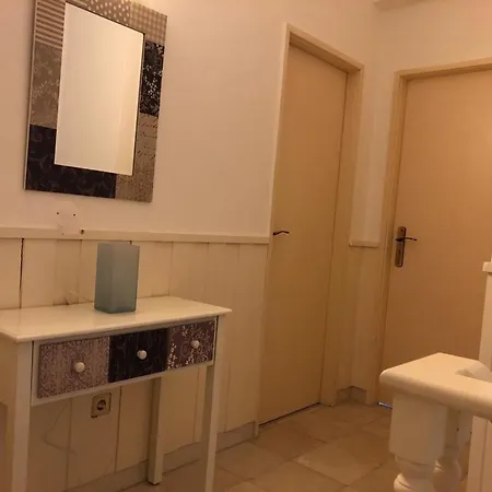 Caparica Pool Beach House Ferienhaus *